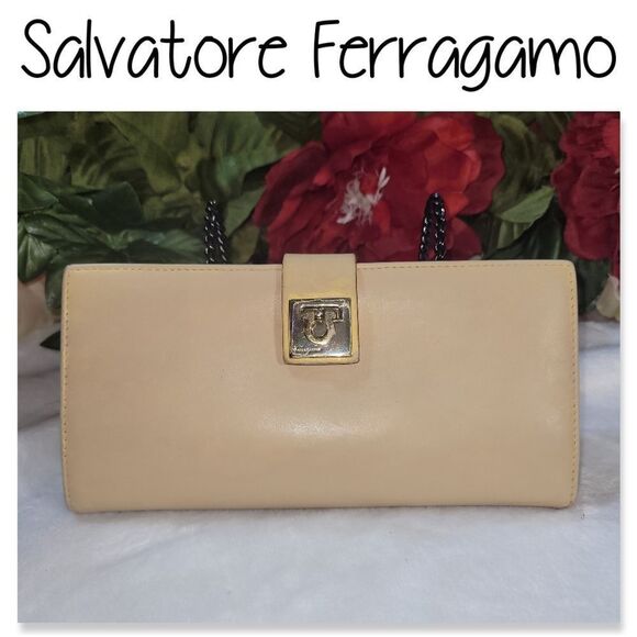 Salvatore Ferragamo Gancini Leather Long Bifold Wallet Authentic - Picture 1 of 16